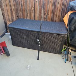 Diésel 6 FT Fishing Pole.  Wt 15-40 Lbs. OKUMA RES Reel