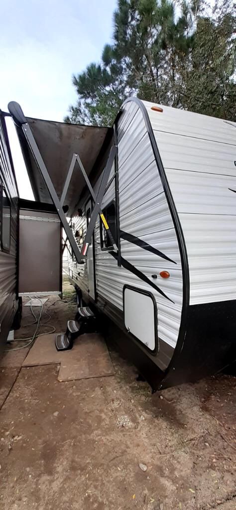 Flight Jayco travel trailer in Fontana ca