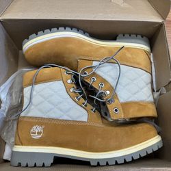 Timberland Quilted Panel Ankle Boots in Wheat Nubuck  US Size 11