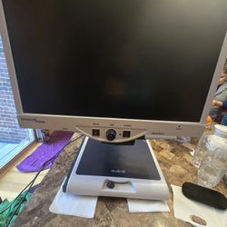 IM SELLING MY MERLIN HD ENHANCED  VISION VIEWER