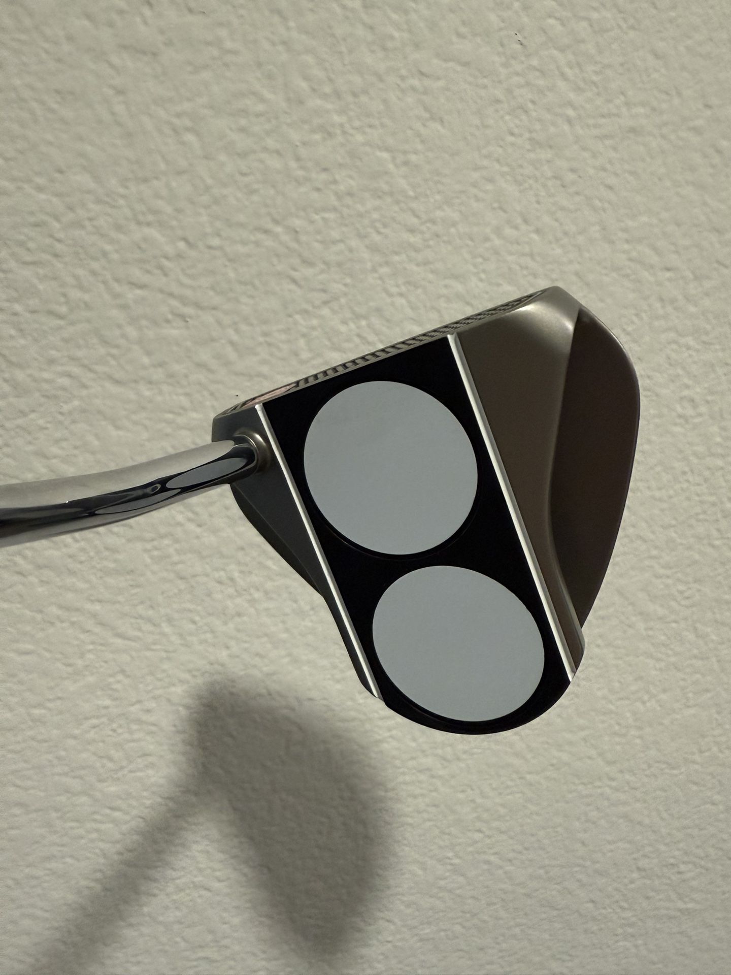Odyssey Microhinge V-Line 2-Ball Putter - 34 inch