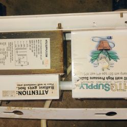 Huge Lot Of Grow Lights and Equipment For $99 ($1000+ Value) 