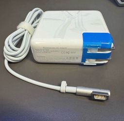 NEW 85W MagSafe 1 Replacement AC Adapter Charger – Compatible with MacBook Pro 15” & 17” (2006-2012) – Model SF-18548 Full Description: NEW 85W Replac