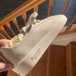 Fear Of God Essentials Shoes 8 Men’s Size 10 Women’s