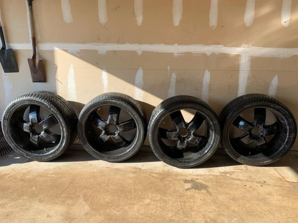 24 Inch Black Rims. (No Center caps). Will Need 2 New Tires $250