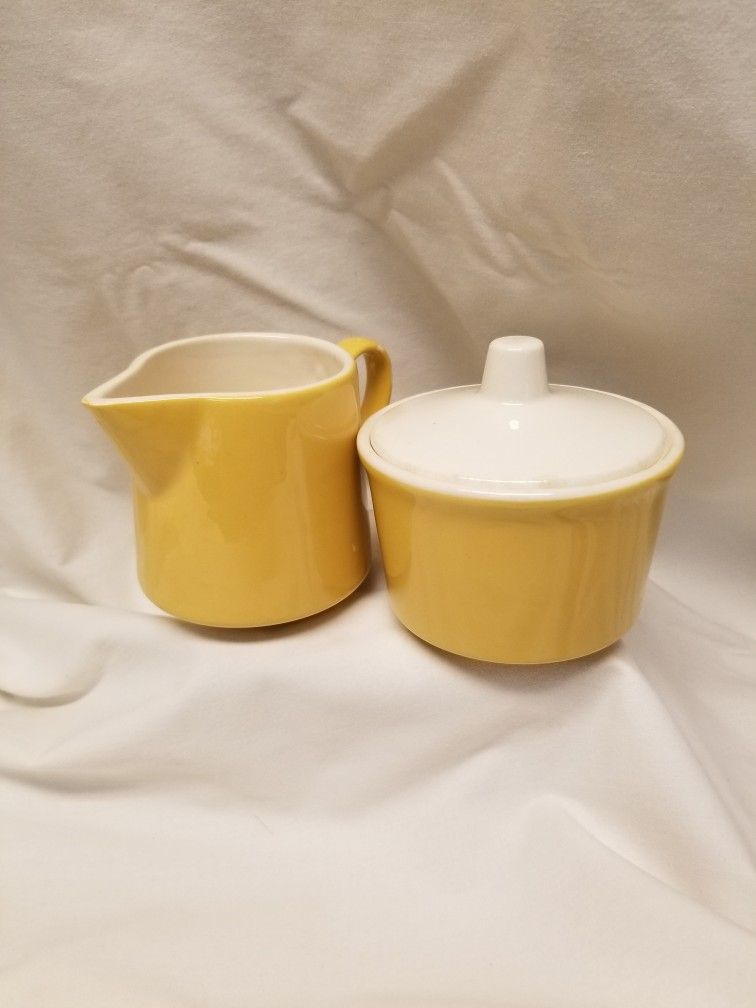 Vintage Mid Century Creamer And Sugar Bowl