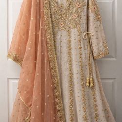 Brand New Indian Anarkali Suit. Size 44-46. 