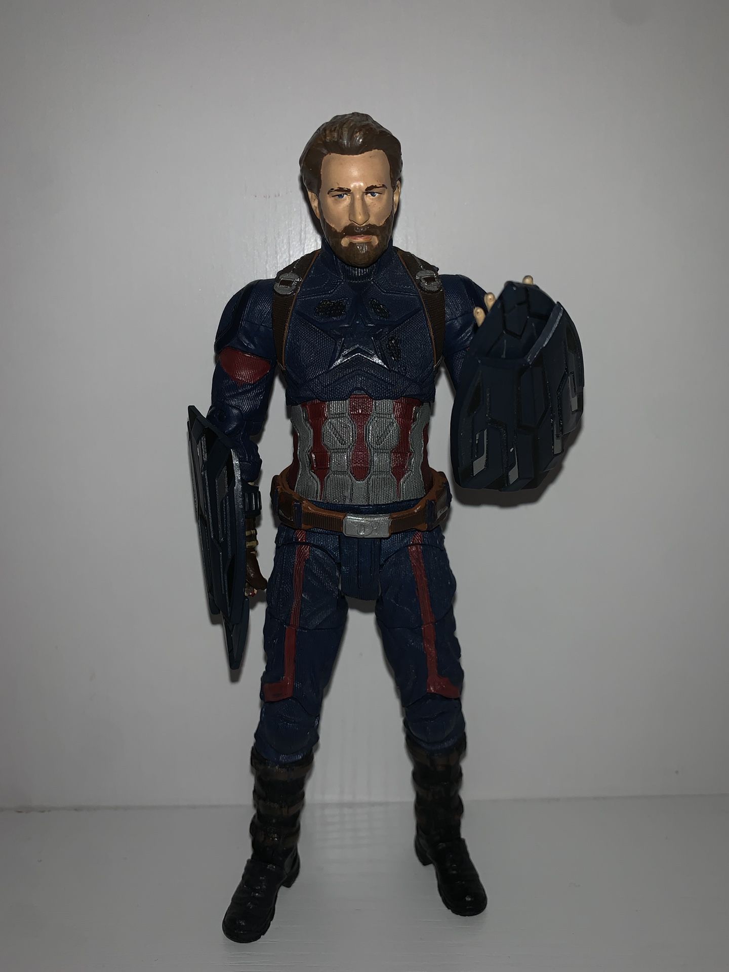 Marvel select Captain America (infinity war)