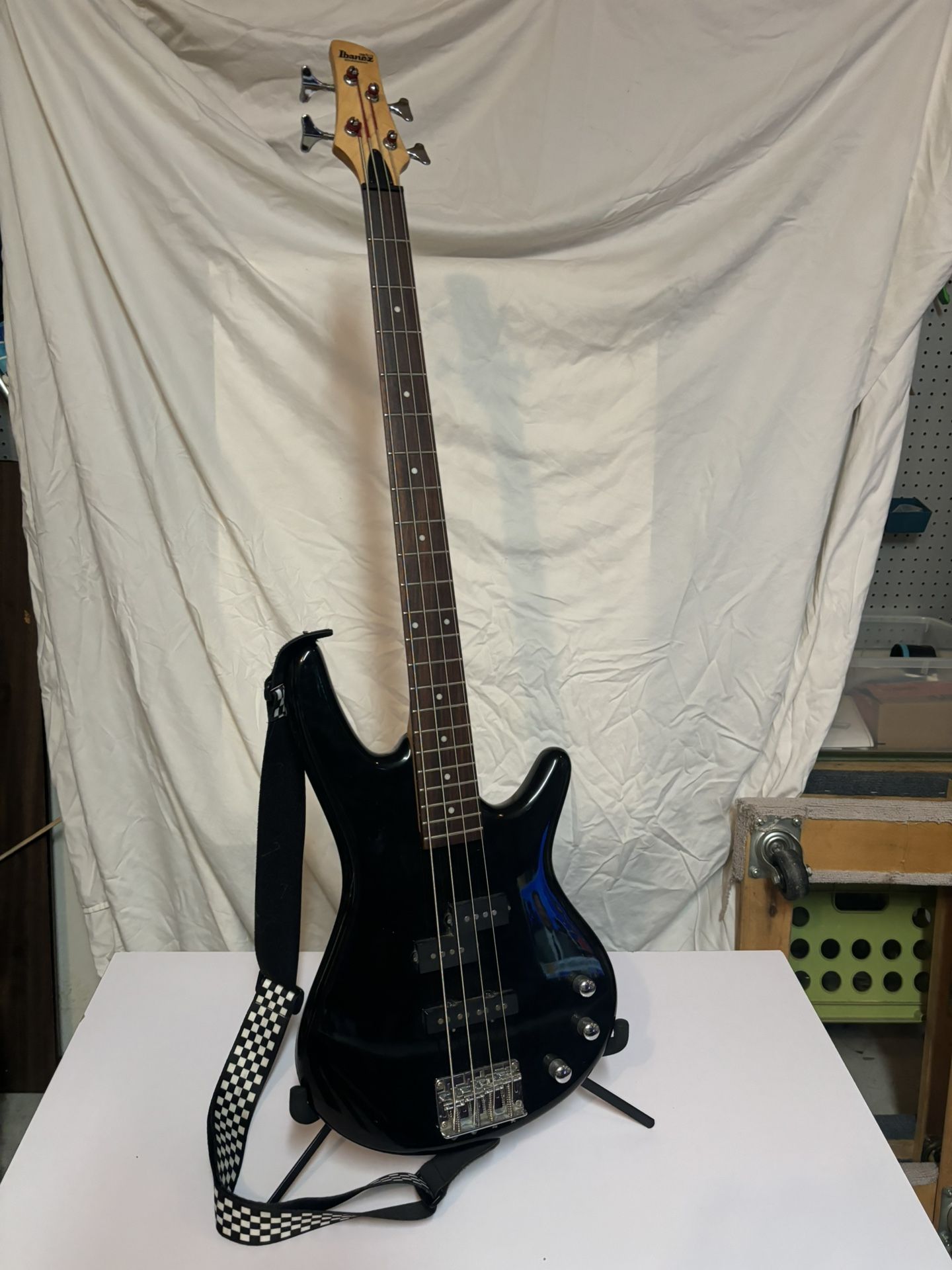 Ibanez Gio GSR190 2002 Bass Guitar 