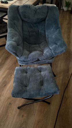 Washable fuzzy chair with footstool