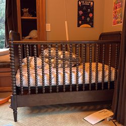 Jenny Lind heirloom deep brown crib