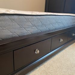 Twin Bed And Dresser With Or Without Twin Mattresserfect For 