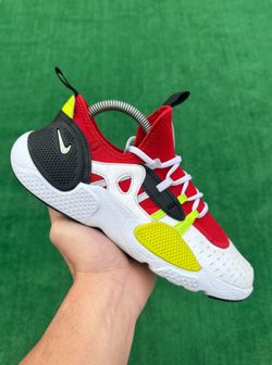 NIKE HUARACHE E.D.G.E. TXT (Size 7, Youth)
