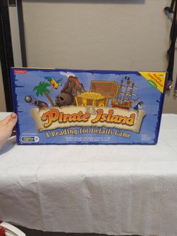 Lakeshore - Pirate Island, A Reading For Details Game