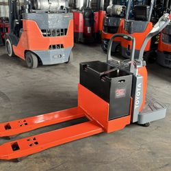TOYOTA FORKLIFT ELECTRIC PALLET JACK