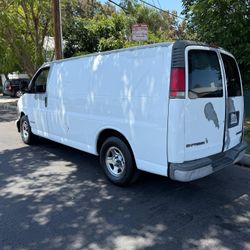 2002 Chevrolet Express 2500