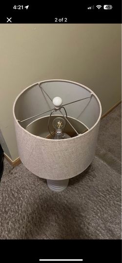 beige table lamp