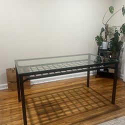 Free Dining Table