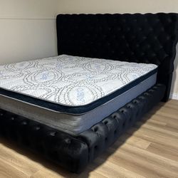 King Size Bed Frame Black Velvet / Mattress Included     ⚡️   Cama King Size  / Colchon Incluido.   ☎️ (213)713-74-89