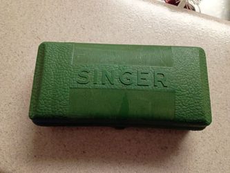 Vintage Singer Attachment/Accessories
