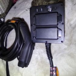 Jeep wrangler 4xe off board power Box 