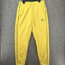 FLAW nwt Men’s M Nike Air Jogger Knit Yellow Strike Running Pants DQ4218-765 $90