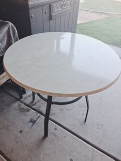 Round table
