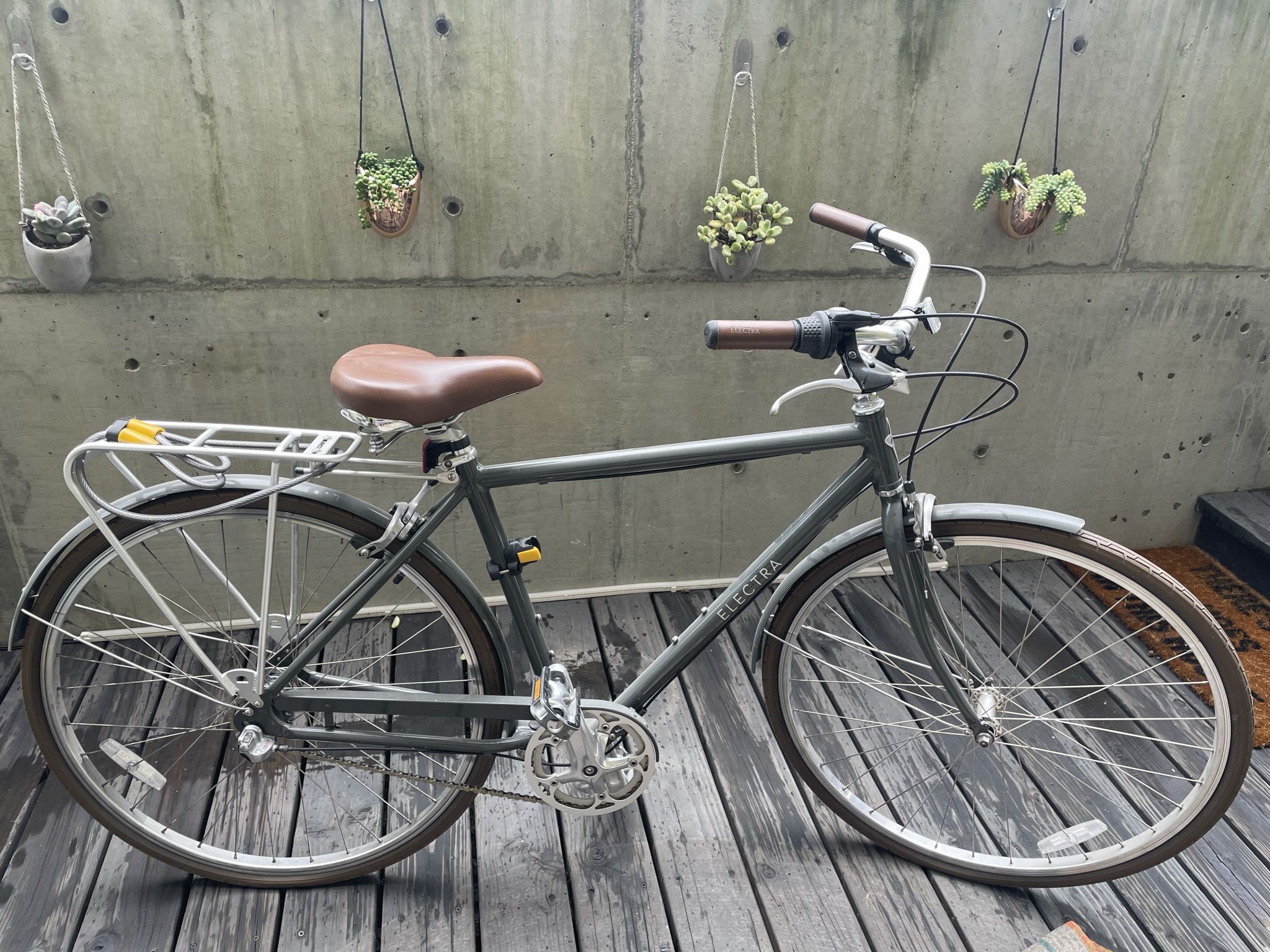 Electra Loft 3i Step-Over Hybrid Bike Dark Gray With Brown Seat And Tires