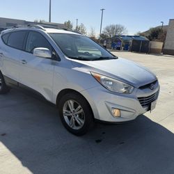 2013 HYUNDAI TUCSON GLS 