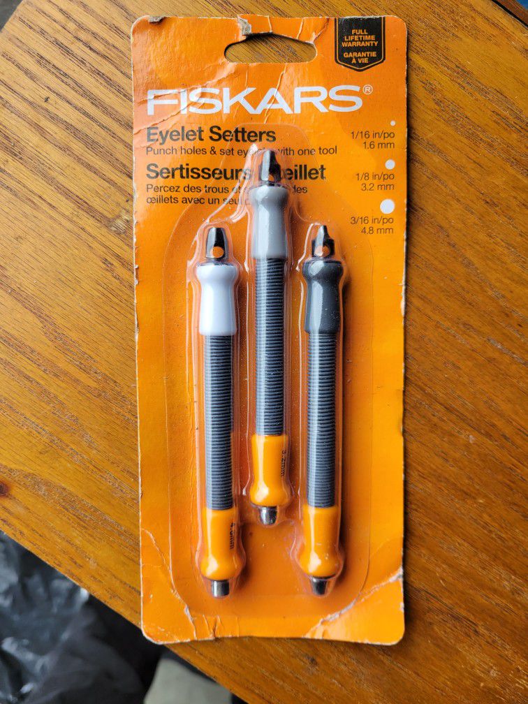 Fiskars Eyelet Setters, Set of 3, Punches Holes and Sets Eyelets, Jewelry and Craft Supply