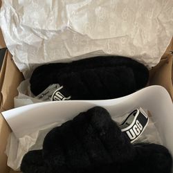 UGG Slides
