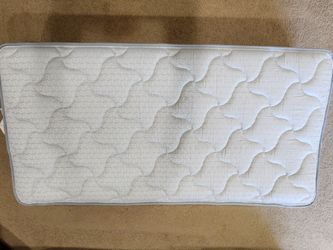 Twin mattress