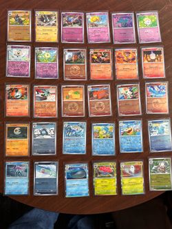 Holo and reverse holo Pokémon cards