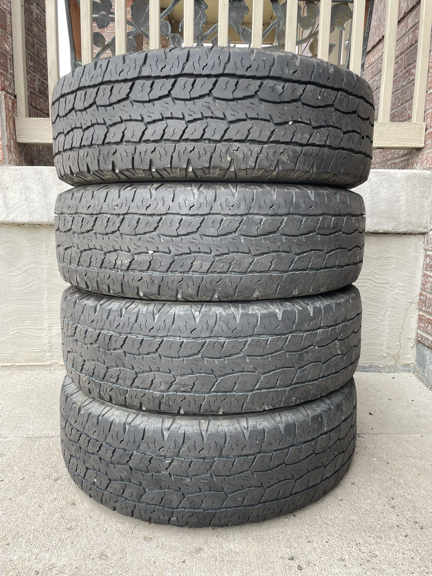 245-75-16 / FULL SET / GOODYEAR TIRES