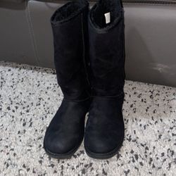 Makalu Black Fluffy Winter Boots 