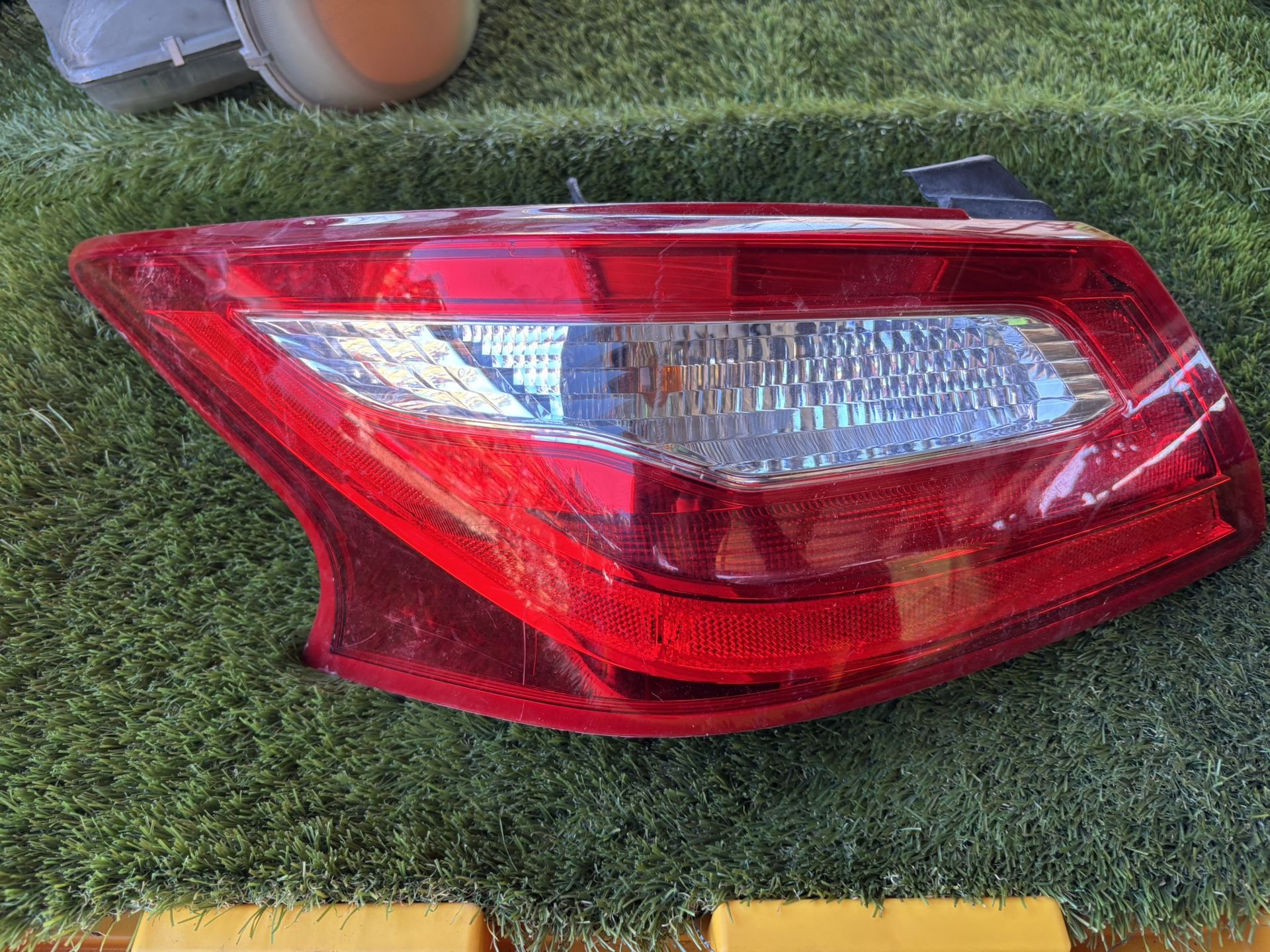 2017 Nissan Altima LH Taillight