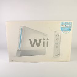 Nintendo Wii complete with Box
