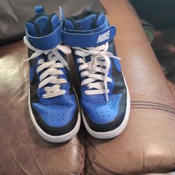 Nike Boys Jordan 1 Mid Hyper Blue Basketball Sneakers Size 5Y