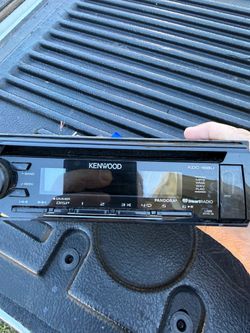 Kenwood Cd Receiver Stereo / Read Below ⬇️ ITS AVAILABLE WHY ASK