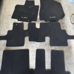Mint Condition Infiniti QX60 Carpet Mats