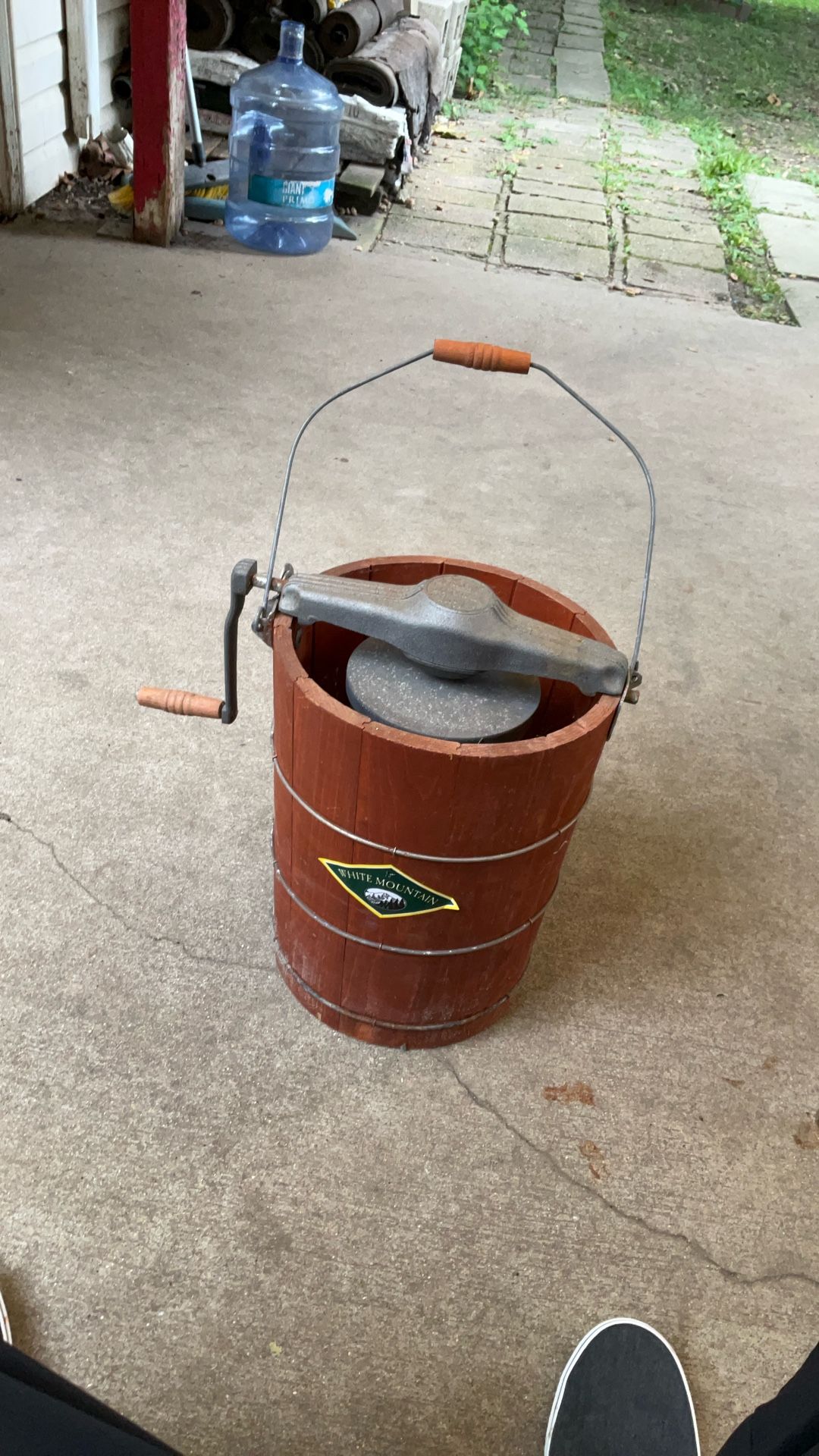 Vintage WHITE MOUNTAIN 4 Quart ICE CREAM FREEZER Maker Machine HAND-CRANK