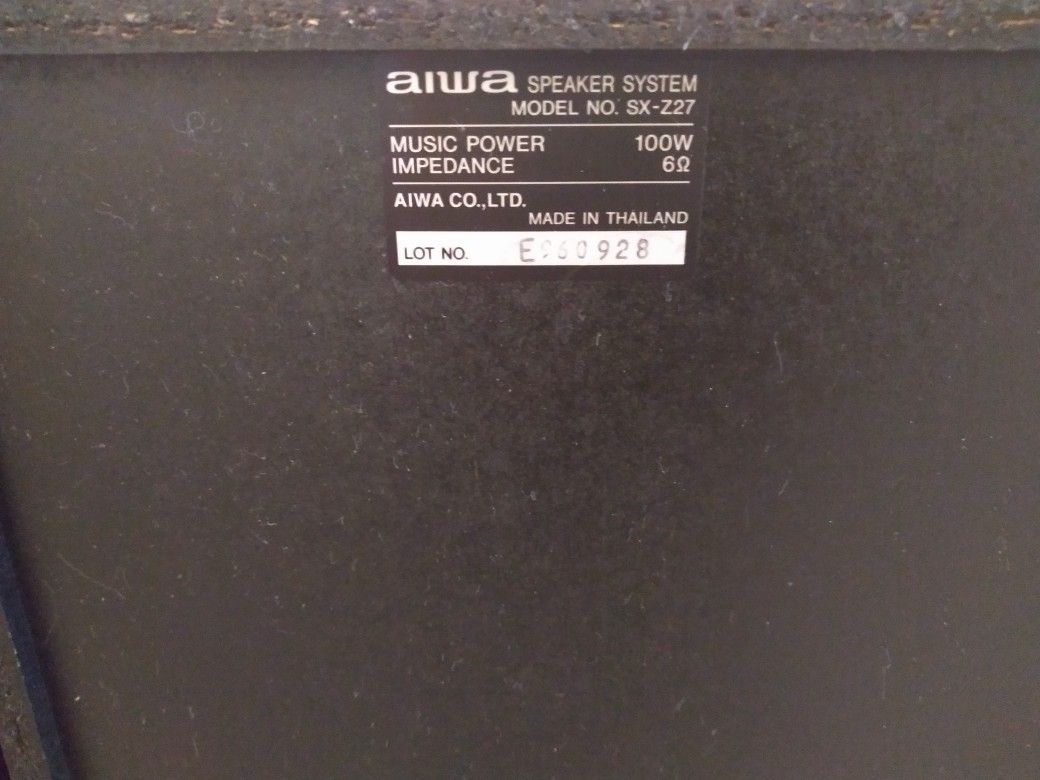 Aiwa speakers