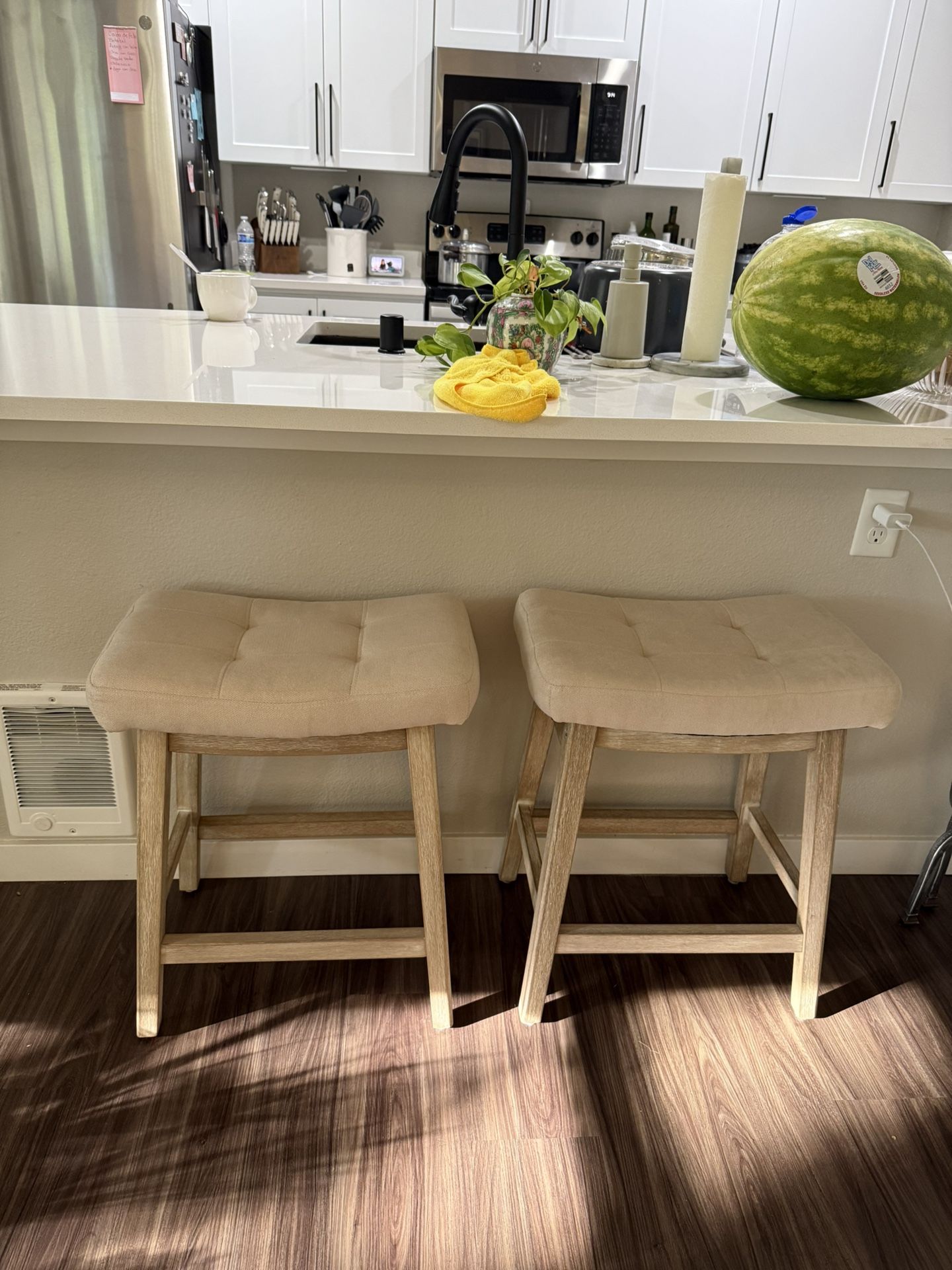 2 Bar Stools