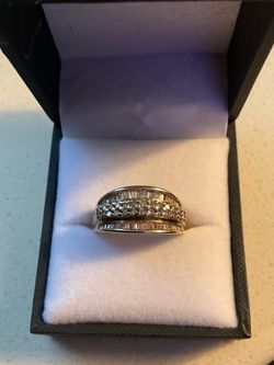 10kt Diamond Ring