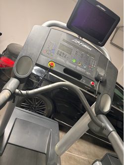Life fitness Treadmill great sturdy treadmill