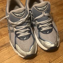 Good condition ASICS Running Shoes Men’s Size 13