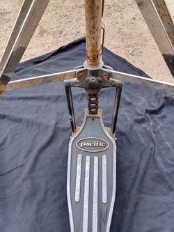 High Hat Pedal No Cymbals..!!