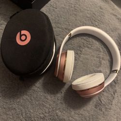 Solo Beats 3 With Charger