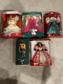 5 Holiday Barbies - Special Edition