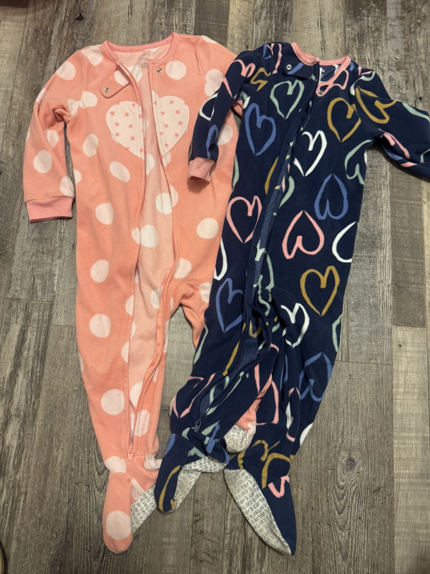 2T Fleece Footed Pjs
